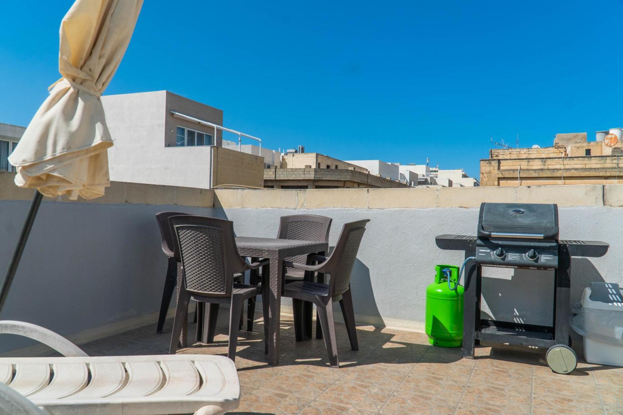Lovely Penthouse In Gzira Exterior foto